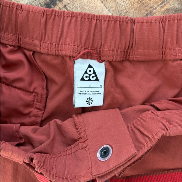 Nike ACG Cargo Shorts - Redstone University Red Men's Sz Large 😮‍💨🩳 - Picture 4 of 14